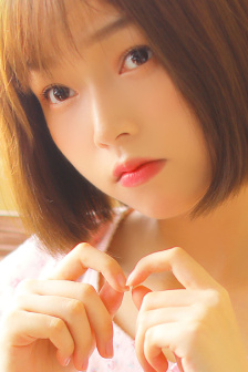 翁公和晓雯在厨房里猛烈进出